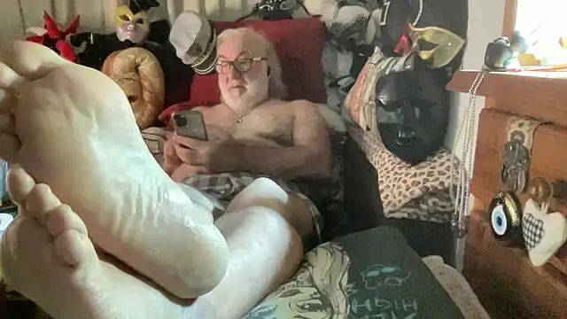 Snapshot of EroticVenetian chatting on 04-09-26, 08:31 EroticVenetian online show from 04-09-26, 08:31