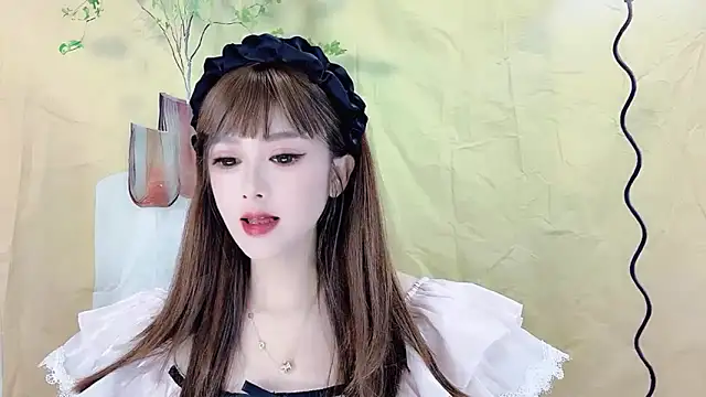 Snapshot of VIWVI chatting on 09-27-25, 04:29 VIWVI online show from 09-27-25, 04:29