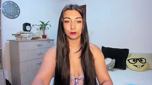 Karla hernandez  online show from 06-26-26, 10:32