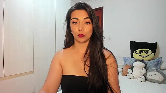 Karla hernandez  online show from 06-02-26, 10:37