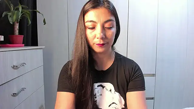 Karla hernandez  online show from 05-21-26, 10:45