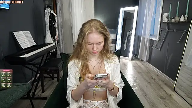Alexandra Demore online show from 05-30-26, 07:41