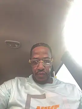 Snapshot of ThatDickSexy2 chatting on 02-16-26, 05:00 ThatDickSexy2 online show from 02-16-26, 05:00