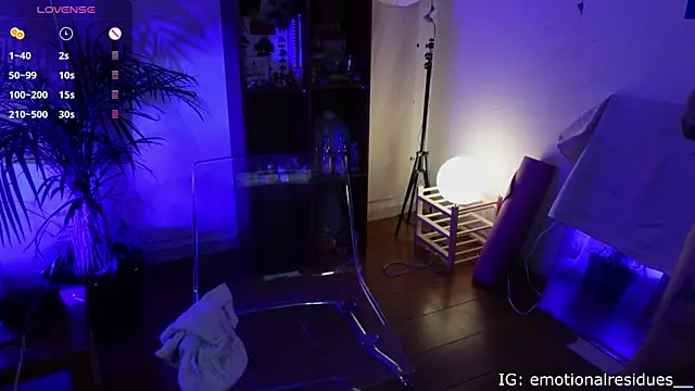 droolingdollfacee online show from 12-21-25, 10:21