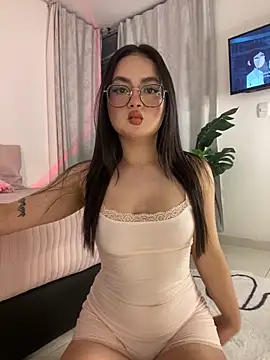 Snapshot of montmariana chatting on 02-27-25, 12:03 montmariana online show from 02-27-25, 12:03