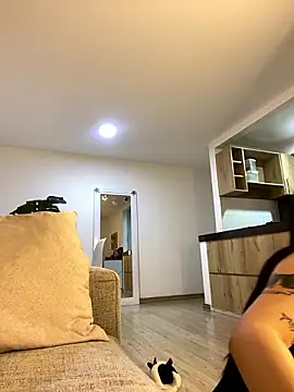 Snapshot of montmariana chatting on 12-02-24, 01:31 montmariana online show from 12-02-24, 01:31