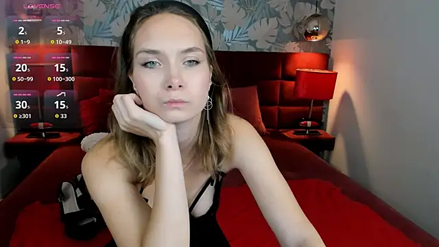 LinaVolberg online show from 09-27-25, 06:19