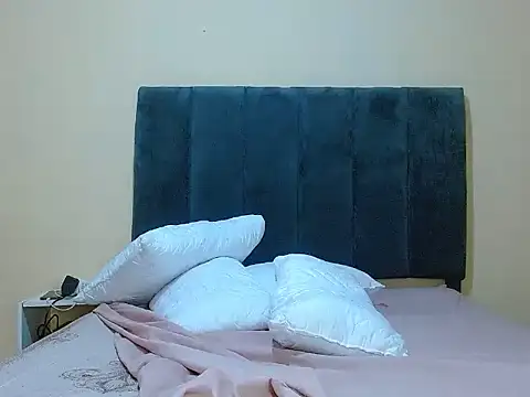 curvycloe1 online show from 01-16-26, 03:54