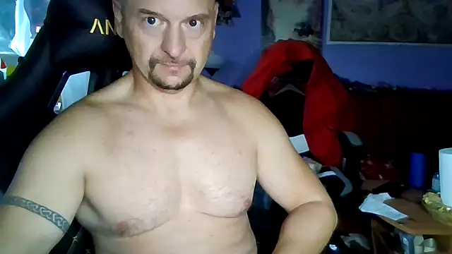 Sports-beast online show from 09-26-25, 05:47