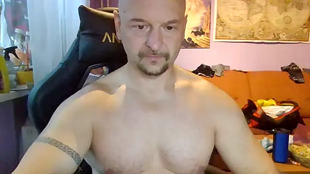 Sports-beast online show from 10-13-25, 05:53