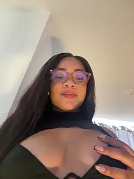Snapshot of ashley_Tompson1 chatting on 04-30-26, 02:02 ashley Tompson1 online show from 04-30-26, 02:02