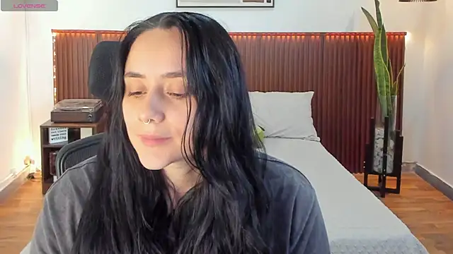 KatherineBond online show from 10-27-25, 09:38