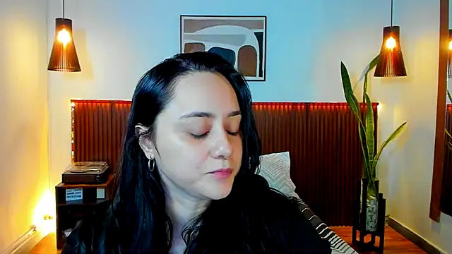 KatherineBond online show from 11-27-25, 06:19