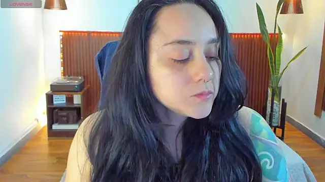 KatherineBond online show from 10-31-25, 08:16