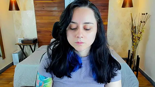KatherineBond online show from 03-18-25, 07:22