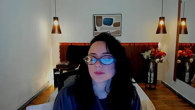 Snapshot of KatherineBond chatting on 08-05-26, 04:12 KatherineBond online show from 08-05-26, 04:12
