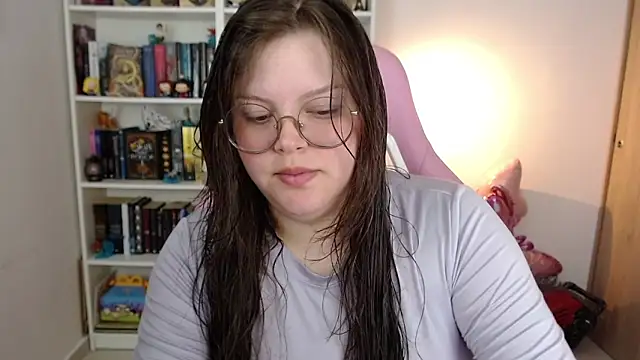 Snapshot of Gabiwaifu chatting on 06-07-26, 05:40 Gabiwaifu online show from 06-07-26, 05:40
