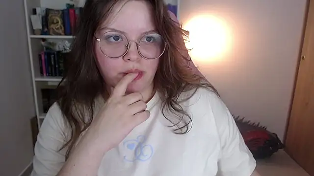 Snapshot of Gabiwaifu chatting on 05-16-26, 04:11 Gabiwaifu online show from 05-16-26, 04:11