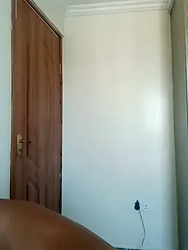 kelsie421 online show from 02-18-25, 06:37