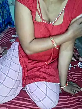 Snapshot of Priya_Bong chatting on 01-08-25, 05:16 Priya Bong online show from 01-08-25, 05:16
