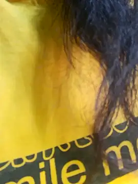 Snapshot of Priya_Bong chatting on 10-04-25, 02:13 Priya Bong online show from 10-04-25, 02:13
