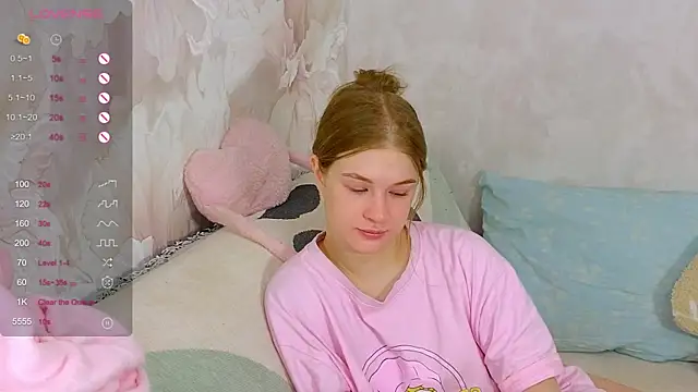 TrissMerigold9 online show from 11-22-25, 09:08