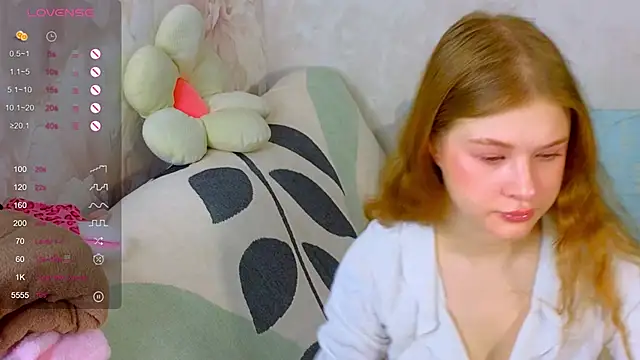 TrissMerigold9 online show from 10-31-25, 09:28