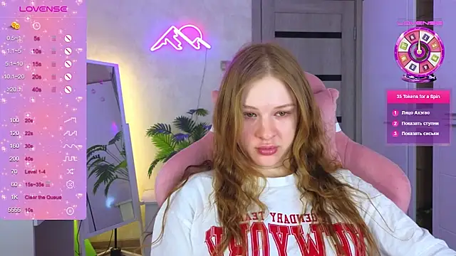 TrissMerigold9 online show from 02-28-26, 07:52