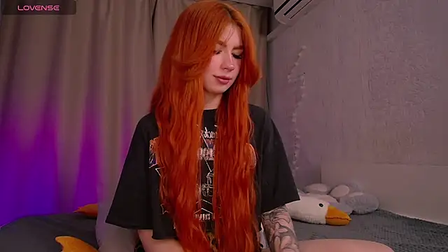 Snapshot of Evaa_Moonn_ chatting on 03-09-25, 11:25 Evaa Moonn  online show from 03-09-25, 11:25