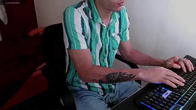 deividcloud36 online show from 03-17-25, 05:56