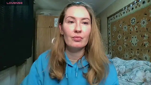 AnnaXLovers online show from 02-16-26, 12:59