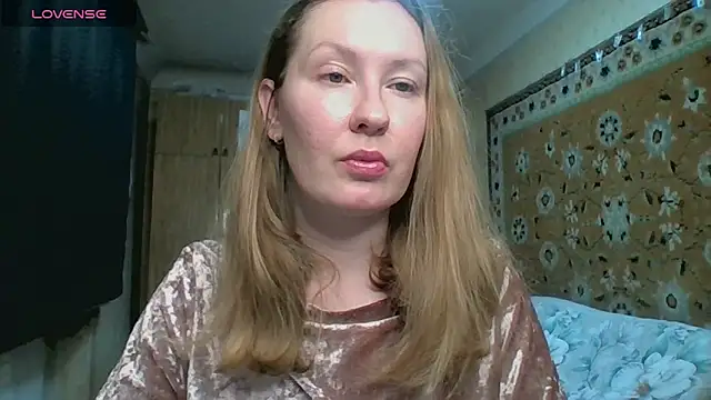 AnnaXLovers online show from 02-13-26, 01:44