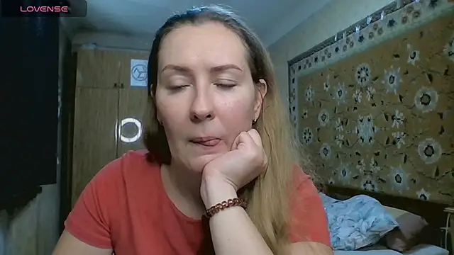 AnnaXLovers online show from 06-11-26, 08:33