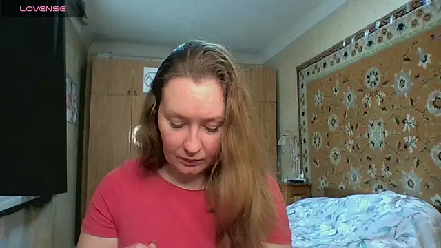 AnnaXLovers online show from 04-13-26, 09:46