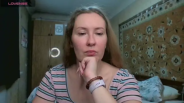 AnnaXLovers online show from 06-12-26, 06:55