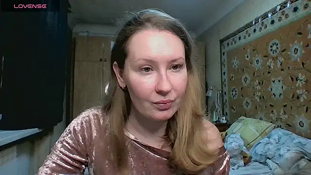 AnnaXLovers online show from 02-25-26, 12:27