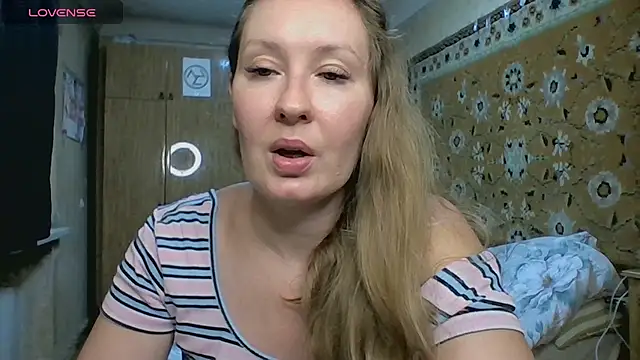 AnnaXLovers online show from 07-25-26, 10:22