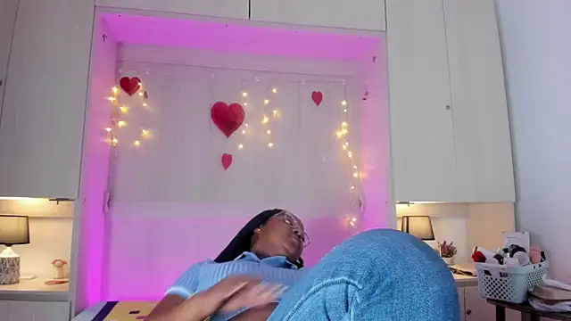 Snapshot of tamaraa_smiith chatting on 02-28-26, 07:46 tamaraa smiith online show from 02-28-26, 07:46