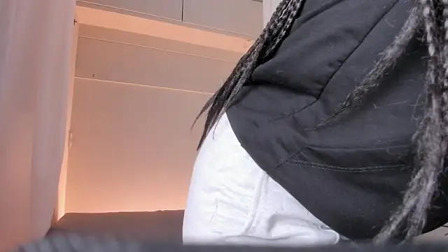 tamaraa smiith online show from 03-22-26, 12:18