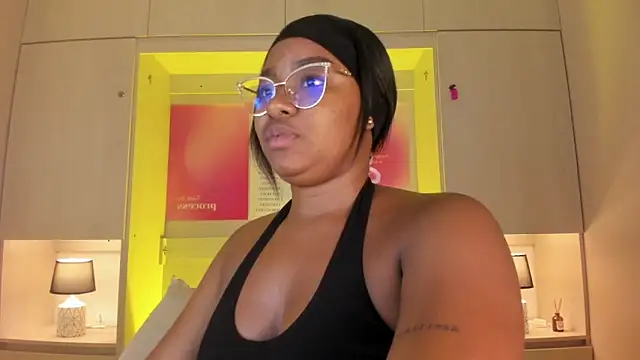 tamaraa smiith online show from 04-16-26, 09:39