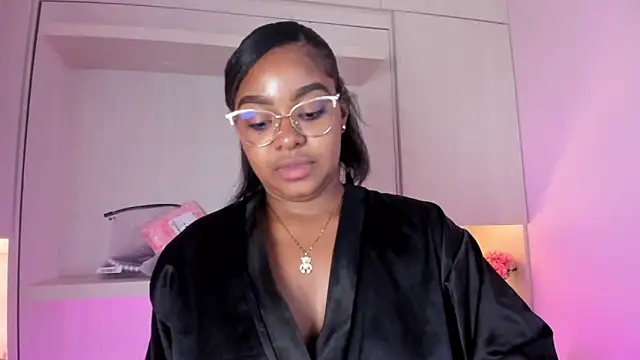 tamaraa smiith online show from 11-27-25, 07:36