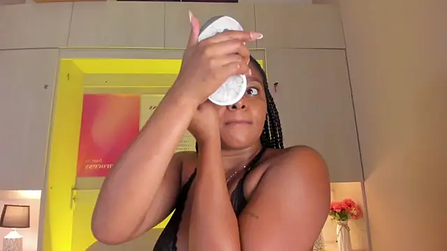 tamaraa smiith online show from 04-02-26, 07:42