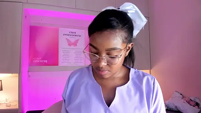 tamaraa smiith online show from 12-03-25, 08:08