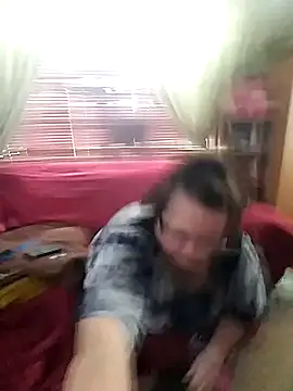 Snapshot of Bayou_Woman68 chatting on 04-09-26, 05:08 Bayou Woman68 online show from 04-09-26, 05:08