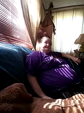 Bayou Woman68 online show from 11-18-25, 06:22