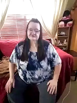 Snapshot of Bayou_Woman68 chatting on 09-17-25, 08:55 Bayou Woman68 online show from 09-17-25, 08:55