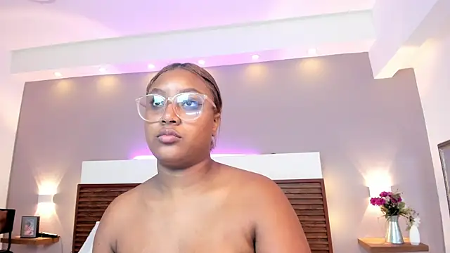 Adelehottman online show from 02-16-26, 07:23