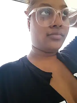 Adelehottman online show from 01-07-26, 07:52