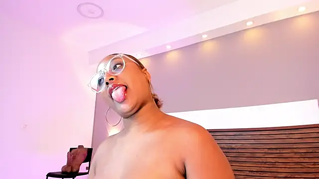 Adelehottman online show from 02-16-26, 02:43