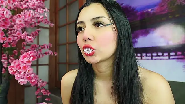 Snapshot of miss_lizith chatting on 09-19-25, 11:03 miss lizith online show from 09-19-25, 11:03